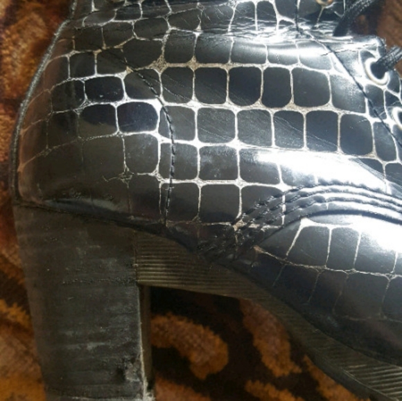 Doc Martens Black Silver 7 eye Heeled Boots - Picture 3 of 10